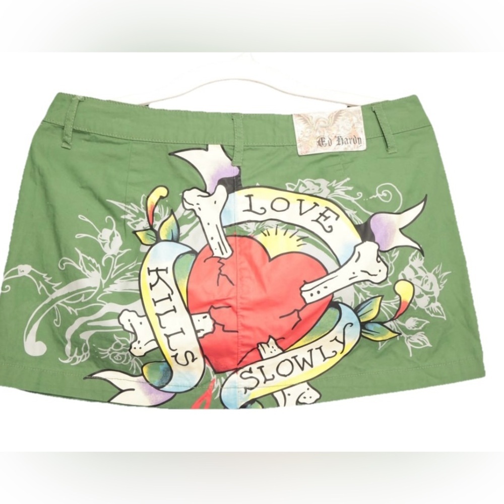 ED‎ Hardy LOVE KILLS SLOWLY Women’s Med Mini Skirt Olive Green Y2K Whimsy Bones